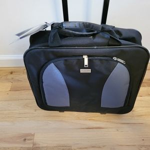 US Luggage rolling computer portfolio case New with tags